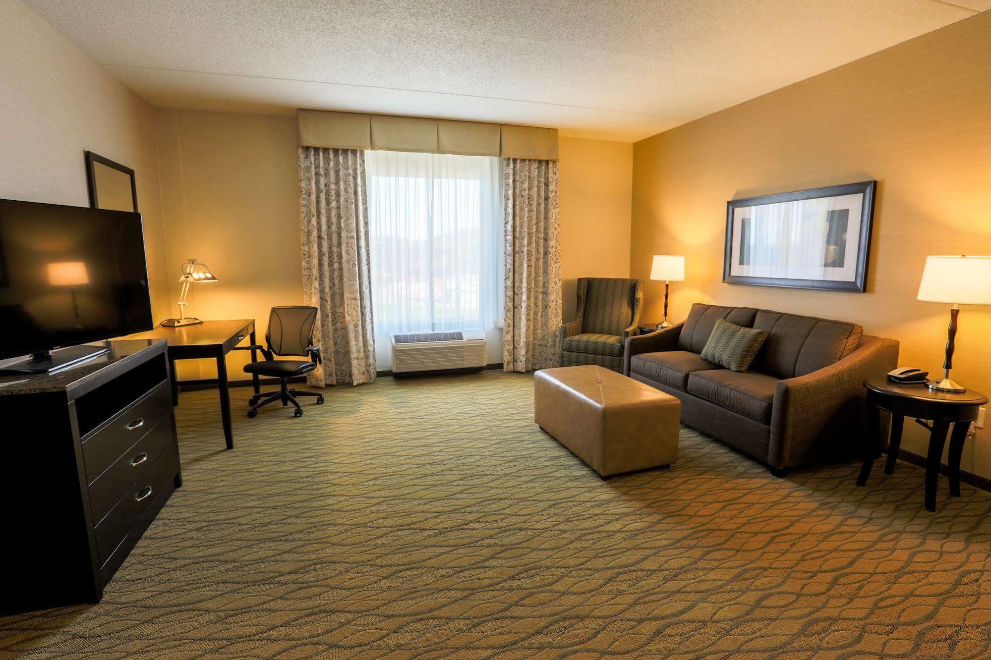 Hilton Garden Inn Indiana At Iup מראה חיצוני תמונה